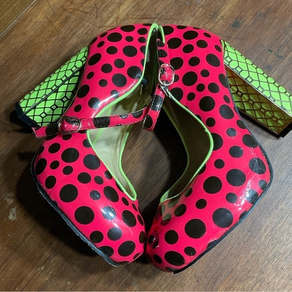 Polka Dot Platform Shoes - Pink and Green - Picture 4 of 11